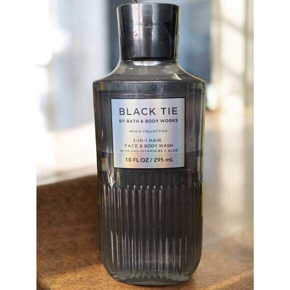 BATH & BODY WORKS BLACK TIE 3-IN-1 HAIR FACE & BODY WASH MEN'S 10 FL OZ/295 mL - Picture 1 of 6